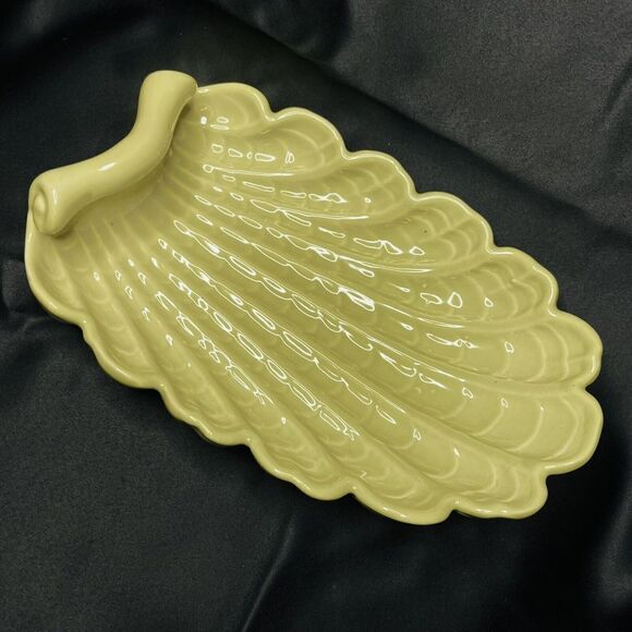 Vintage ABINGDON USA Pottery Clam Shell Center Dish Tray Bowl Platter Green 12” - Picture 1 of 8